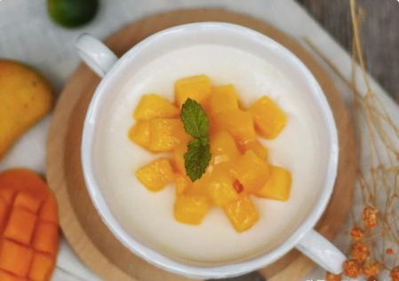 在家做甜品,芒果雙皮奶,簡(jiǎn)單又好吃,健康無(wú)添加